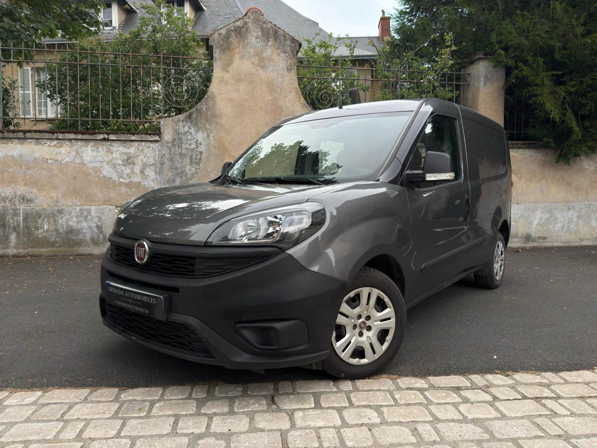 Fiat Doblo Cargo 1.6 Multijet 105 gris - Armada Automobiles Pithiviers