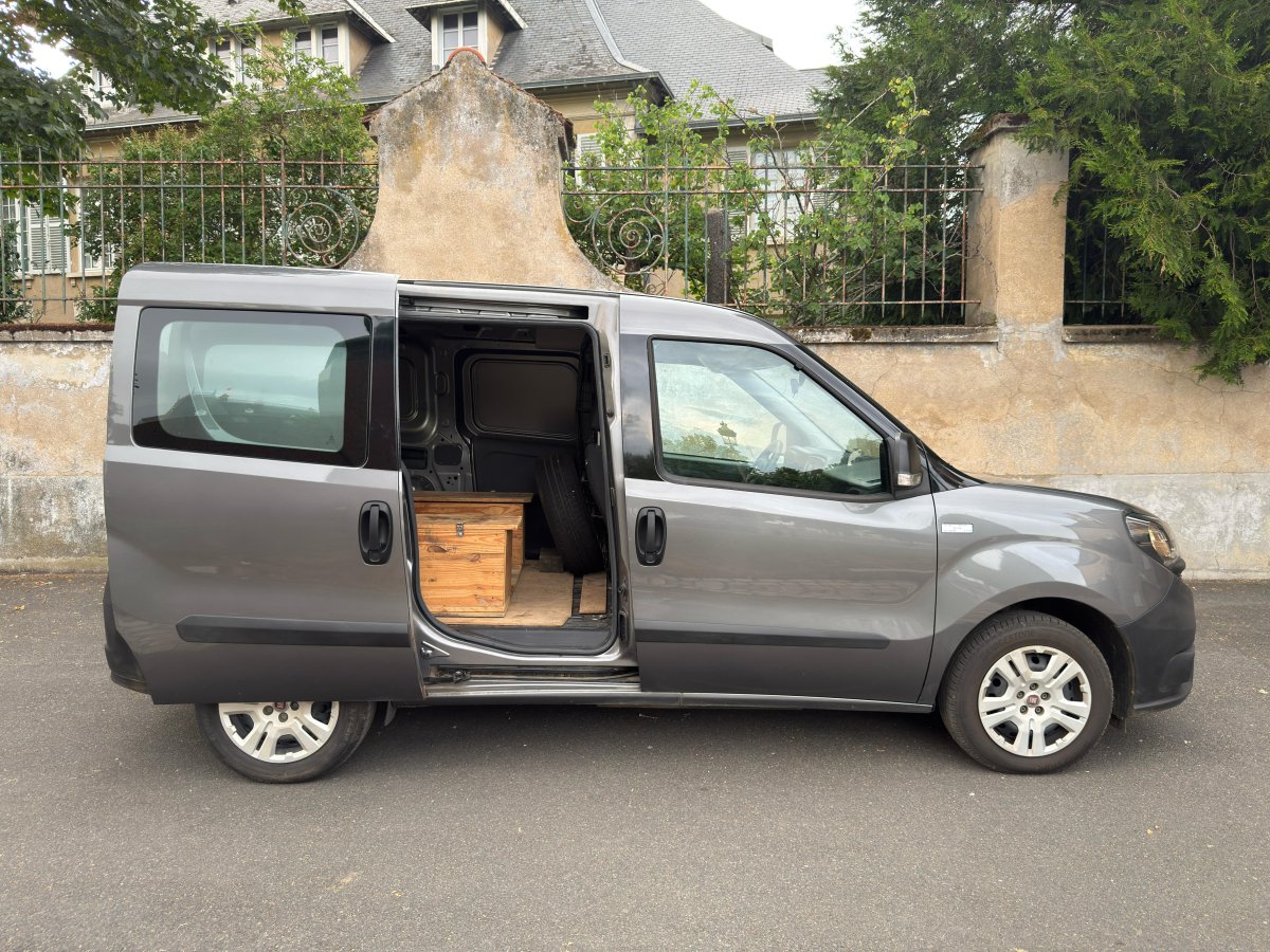 Fiat Doblo Cargo 1.6 Multijet 105 gris - Armada Automobiles Pithiviers